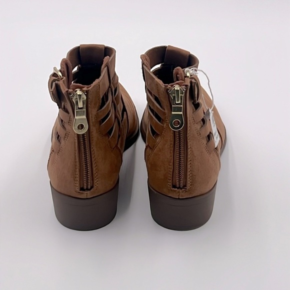 American Eagle Brown Faux Suede Ankle Booties Comfort Low Heel Fall Women’s 6.5 - Picture 5 of 9